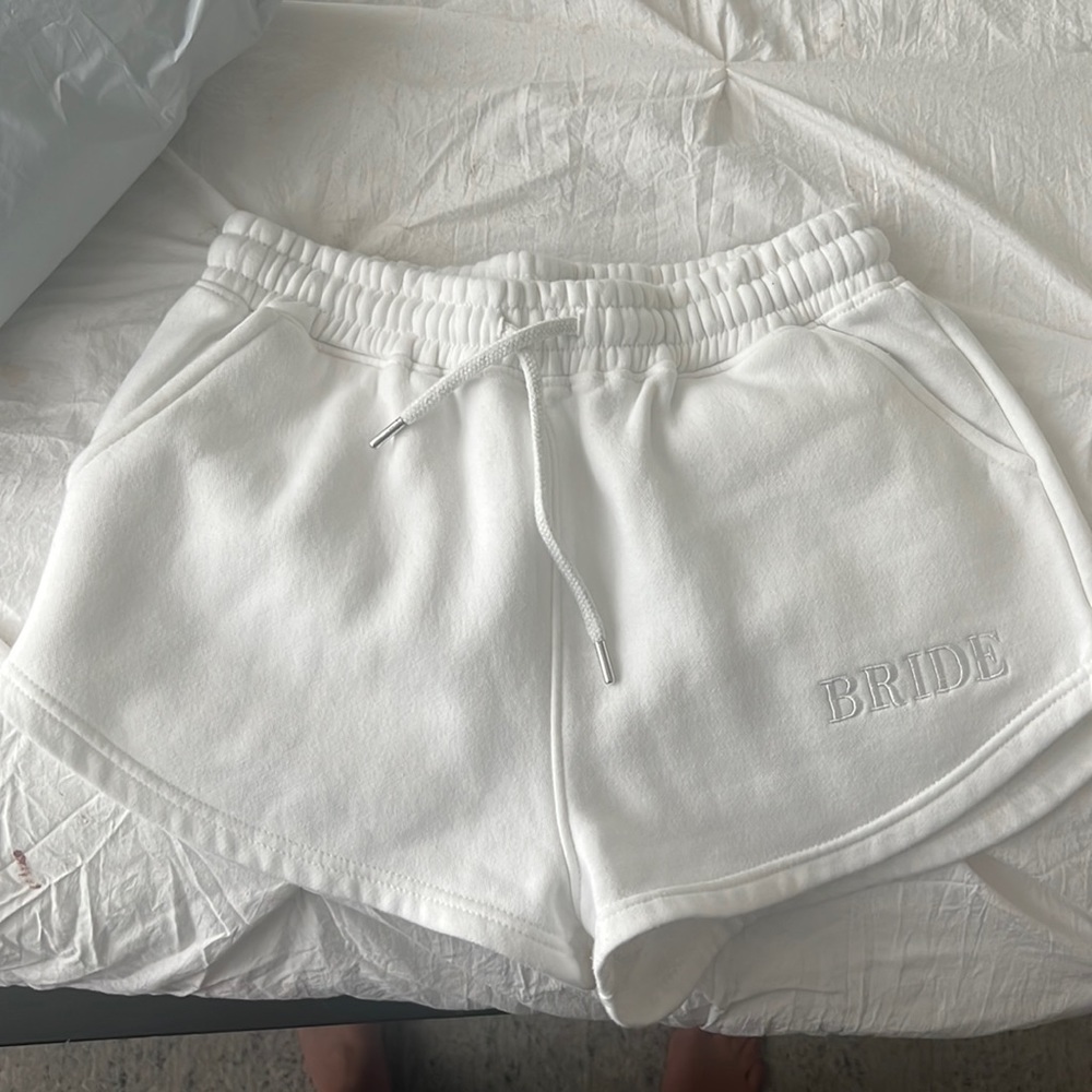Six Stories Bride Shorts - White. Size Small